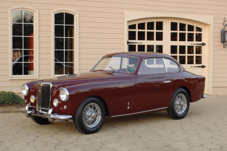  Arnolt MG Bertone Coupe 1955 года  (фото 1 из 2)
